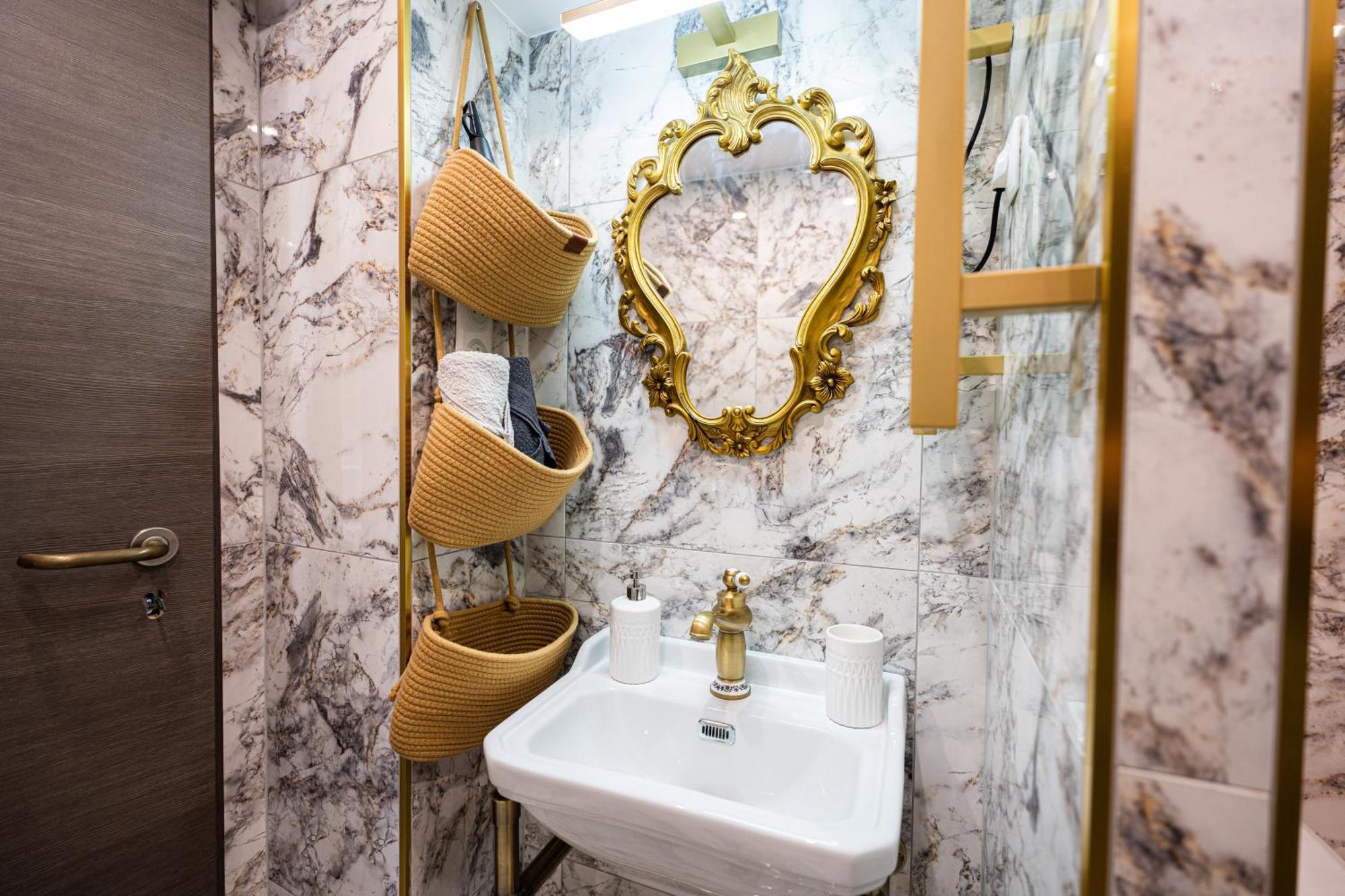 Appartement De La Noblesse - Designed By C.M سليستا المظهر الخارجي الصورة